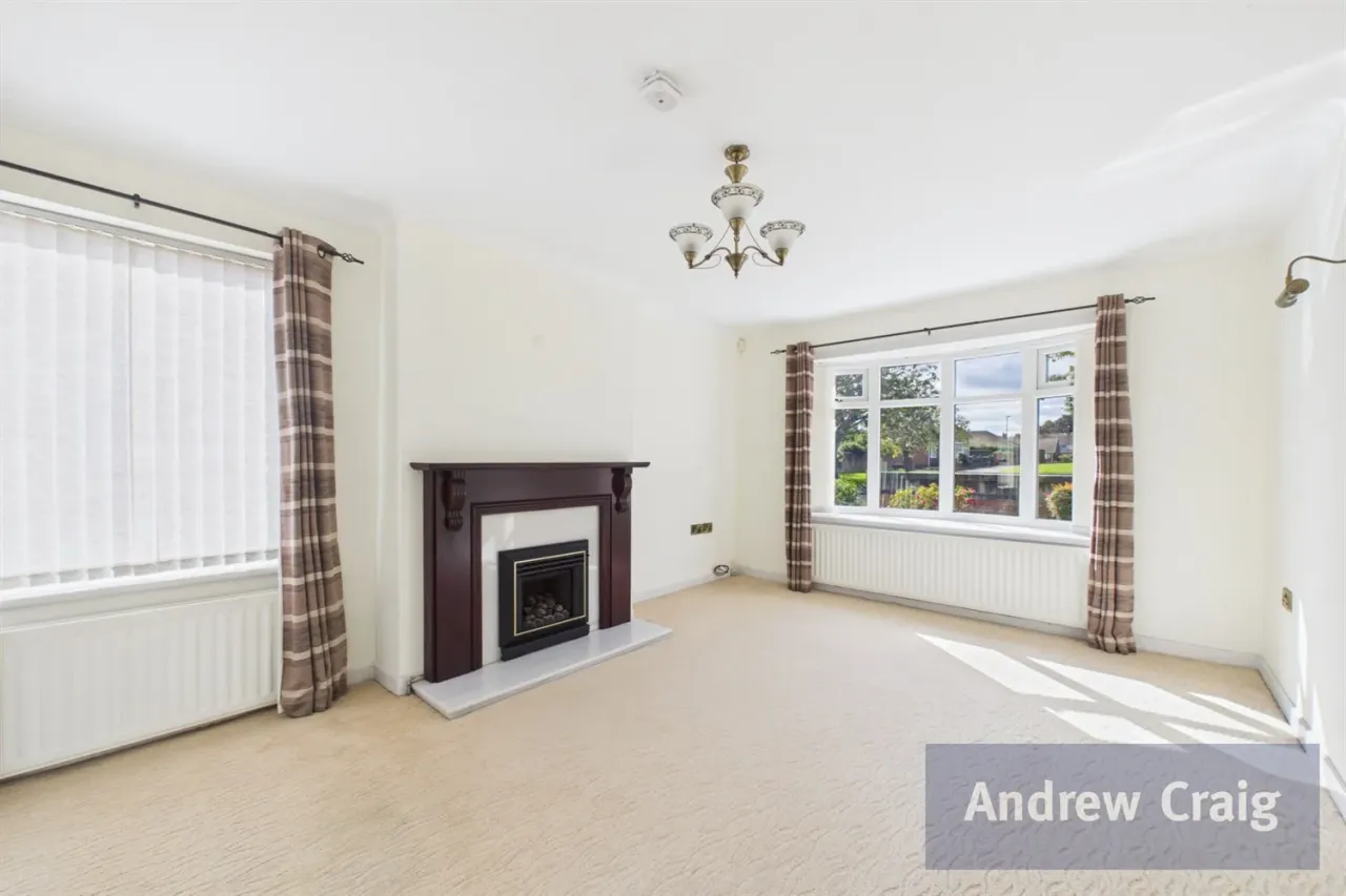 Lyndon Drive, East Boldon, NE36, photo 3