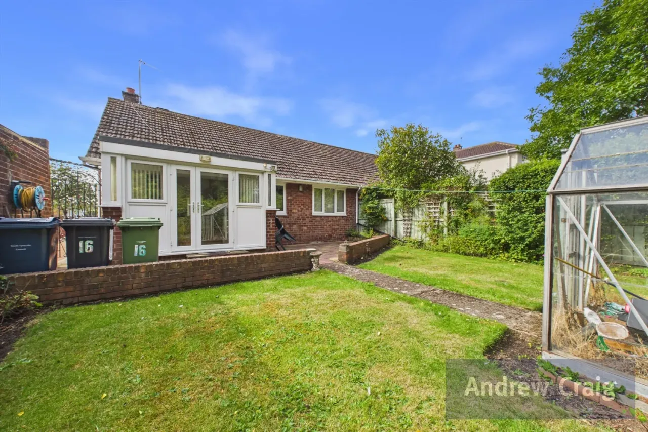 Lyndon Drive, East Boldon, NE36, photo 11