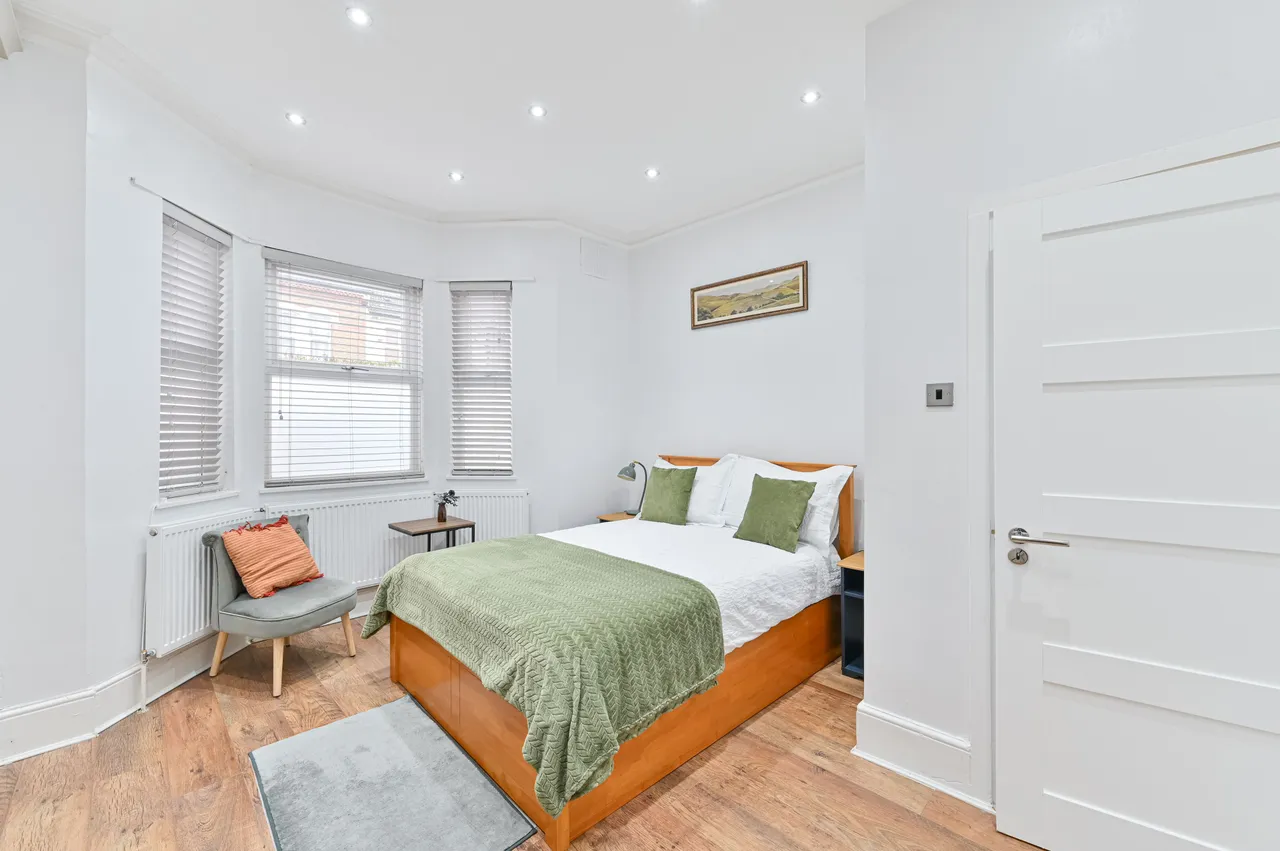 Flat 1, 25 Birchanger Road, London, photo 10