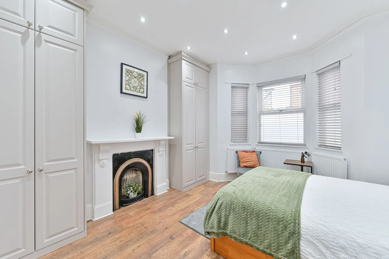 Flat 1, 25 Birchanger Road, London, photo 3