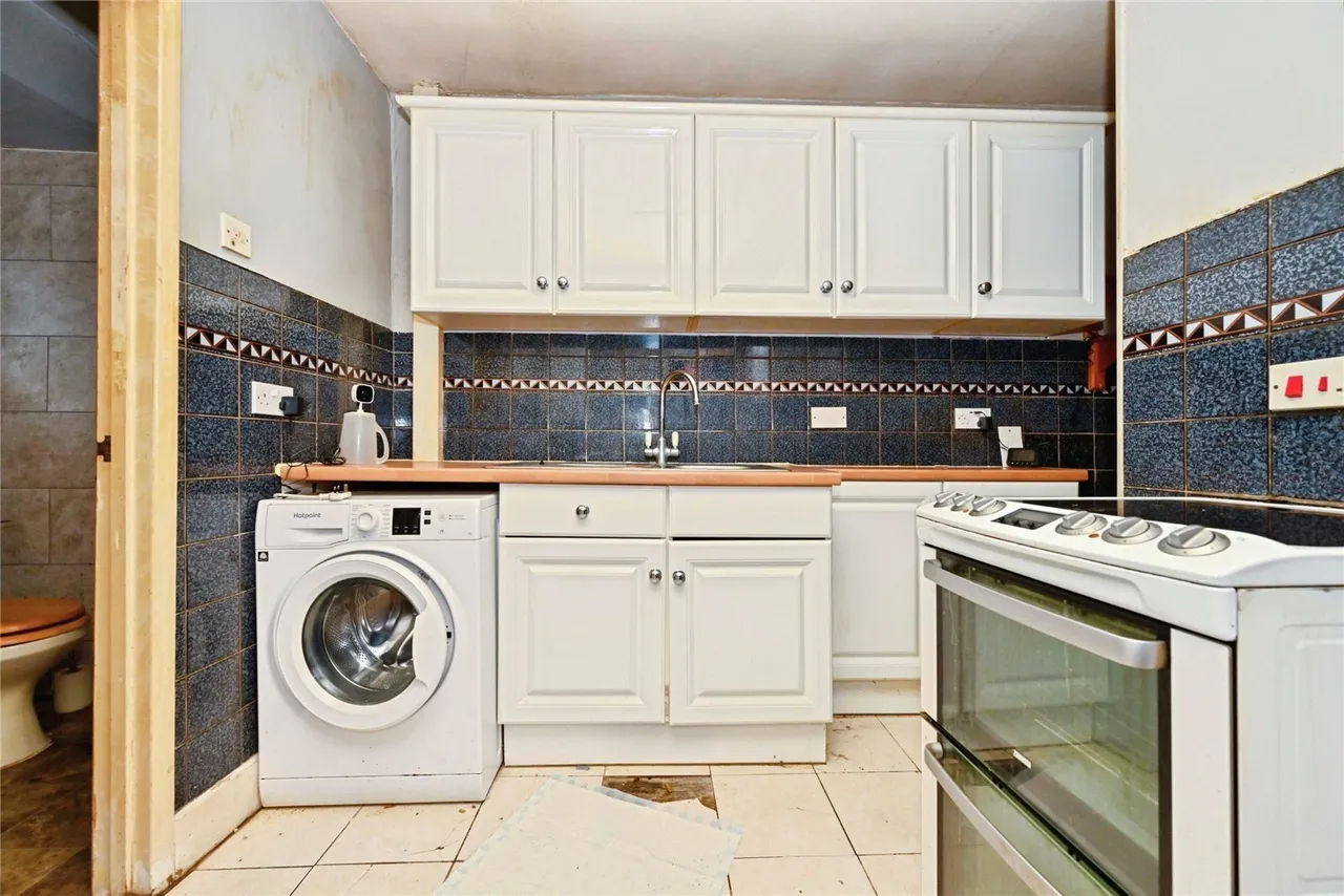 High Street North, Dunstable, Bedfordshire, LU6, photo 7