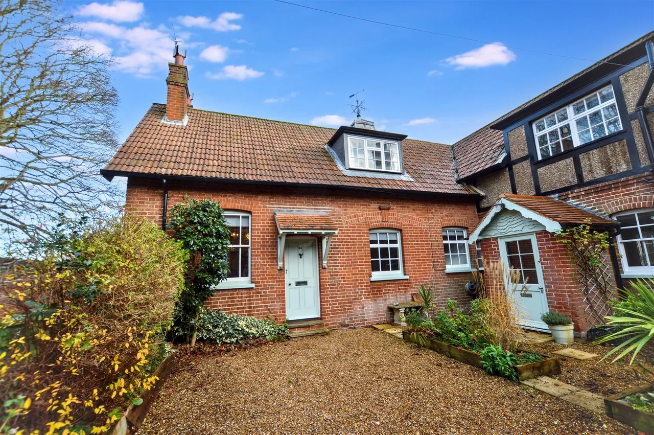 2 bed house for sale, High Street, Overstrand, NR27