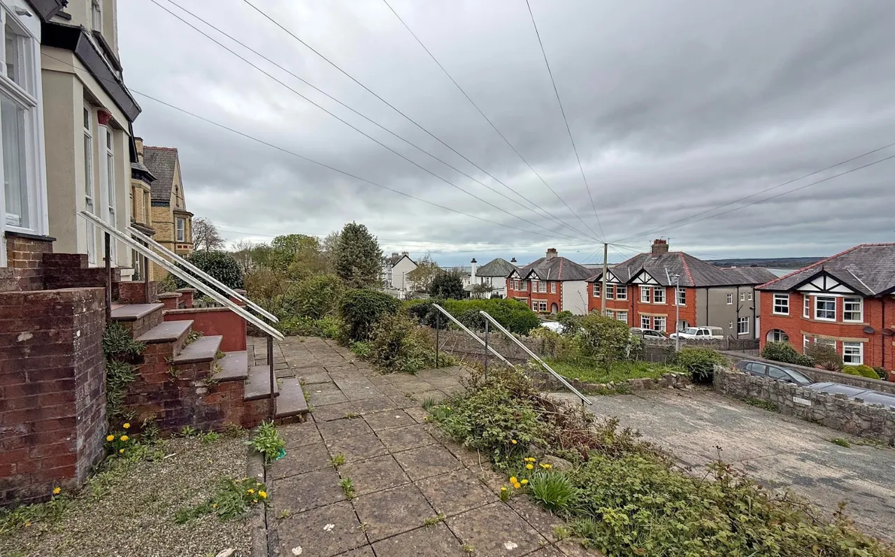 St. Davids Road, Caernarfon, photo 20