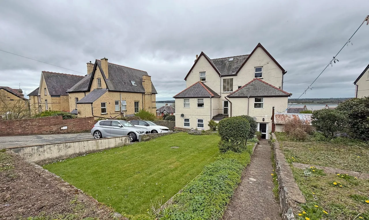 St. Davids Road, Caernarfon, photo 18