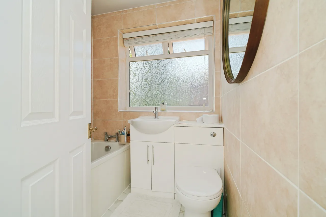 Boothroyden Road, Manchester, photo 7