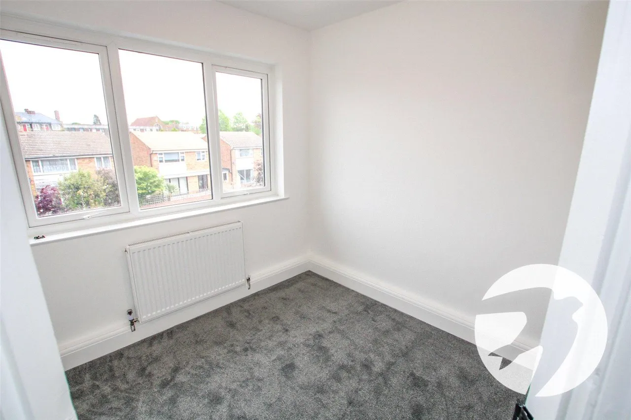Woodington Close, London, SE9, photo 5