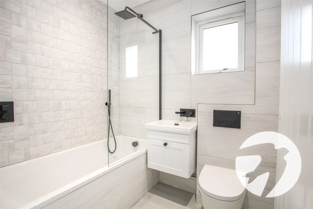 Woodington Close, London, SE9, photo 7