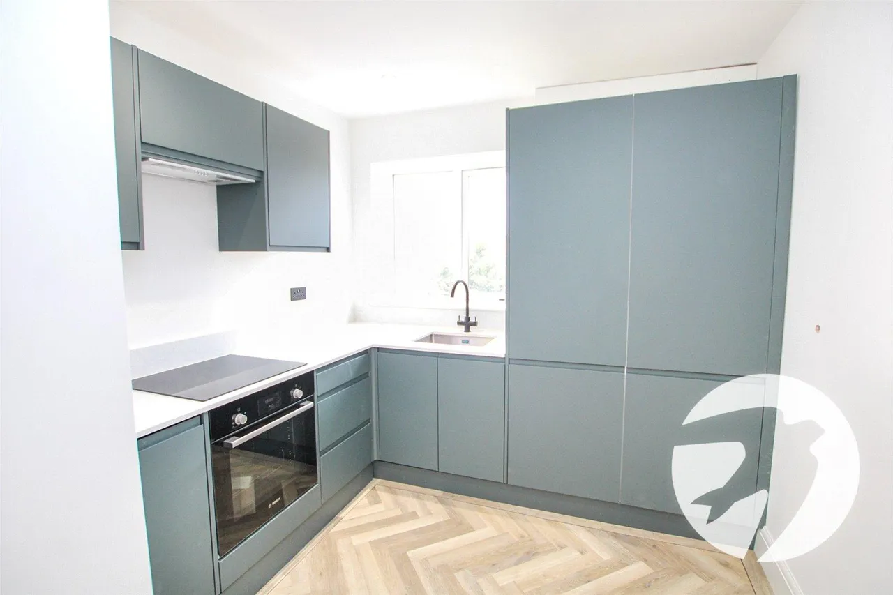 Woodington Close, London, SE9, photo 11