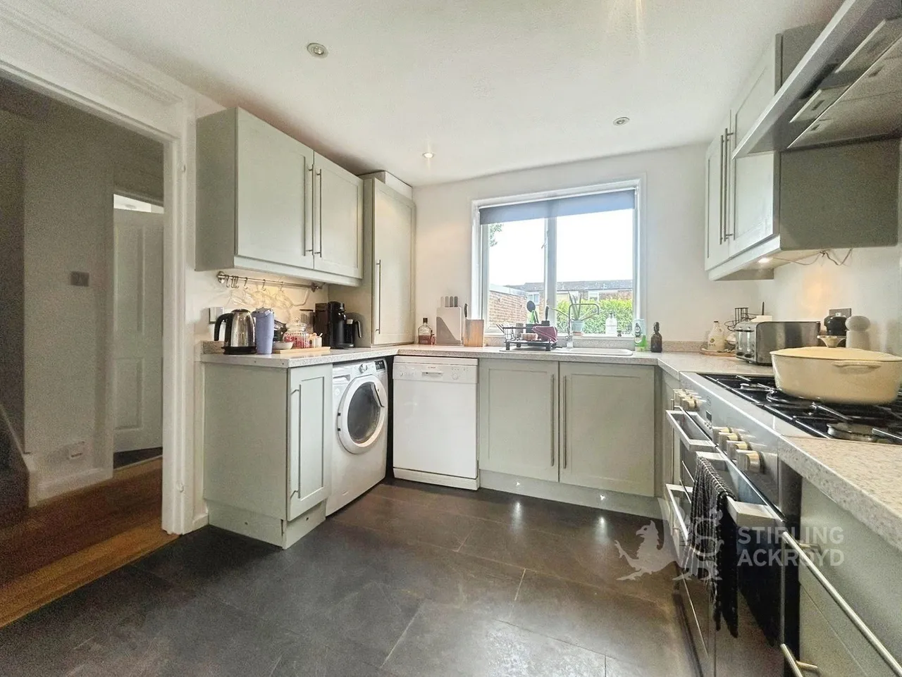 Sherrydon, Cranleigh, GU6, photo 3