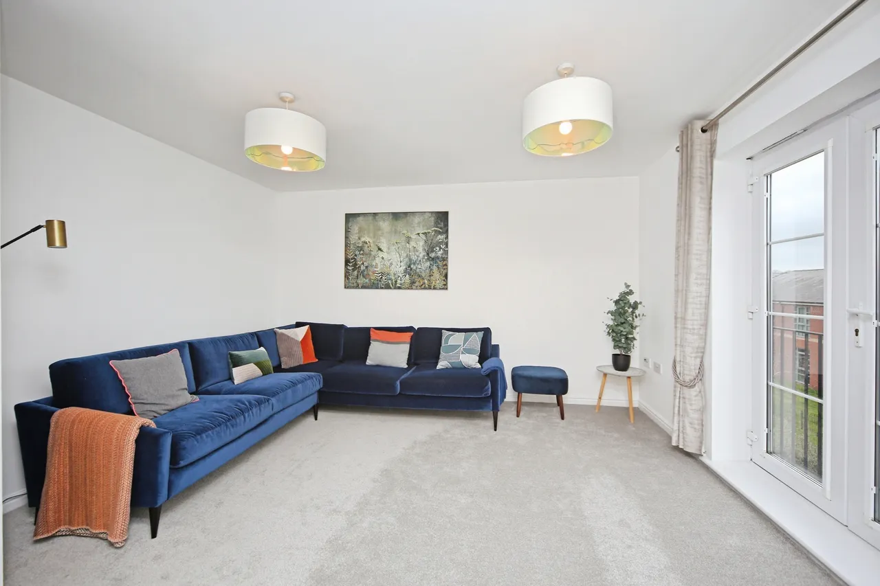 2 bed flat for sale, Design Close, Bromsgrove, B60