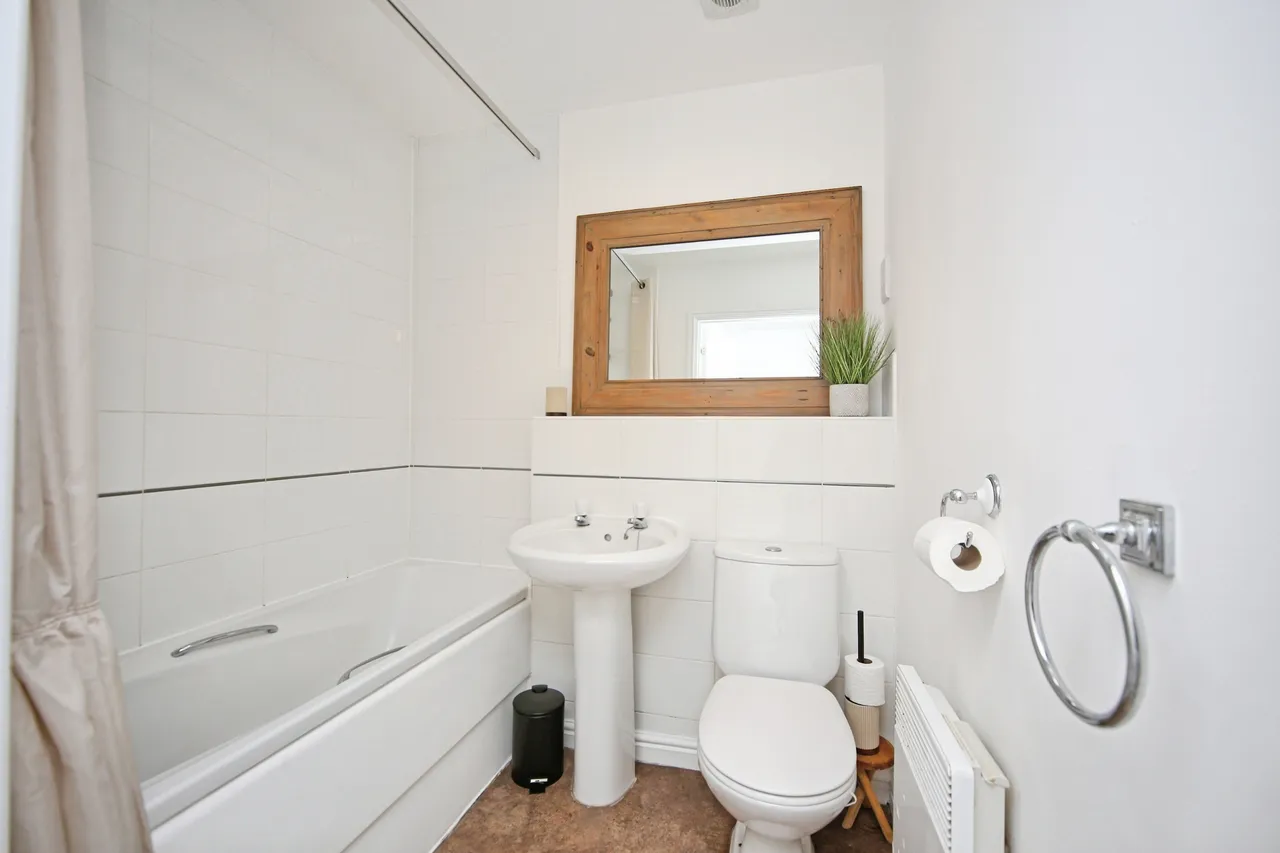 Design Close, Bromsgrove, B60, photo 12