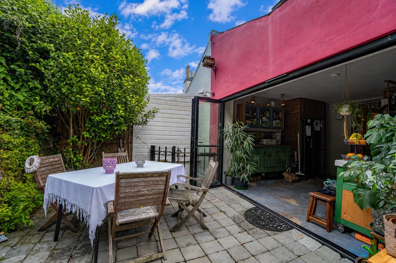 St. Helens Road, Hastings, photo 17