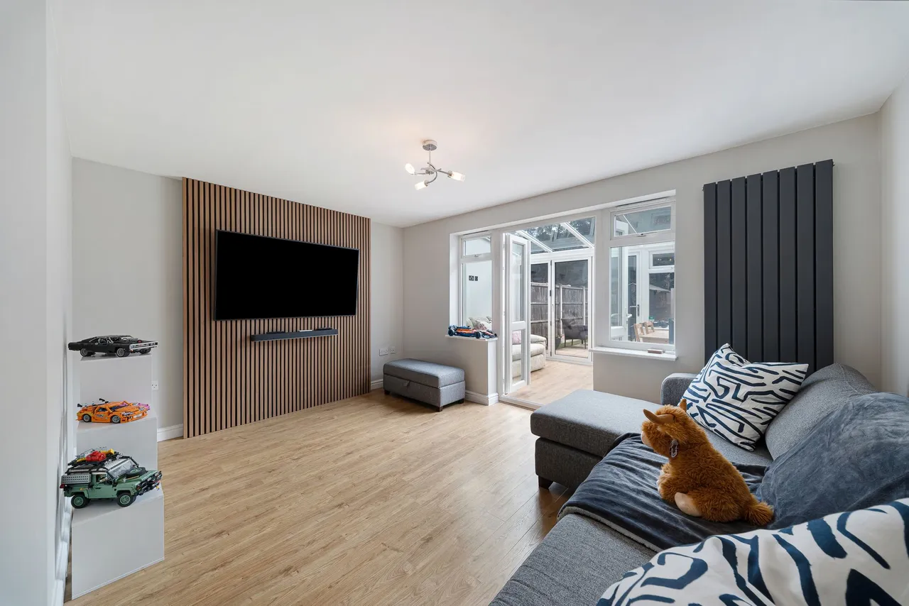 Kingsbury Road, Widnes, Widnes, WA8 3BE, photo 2