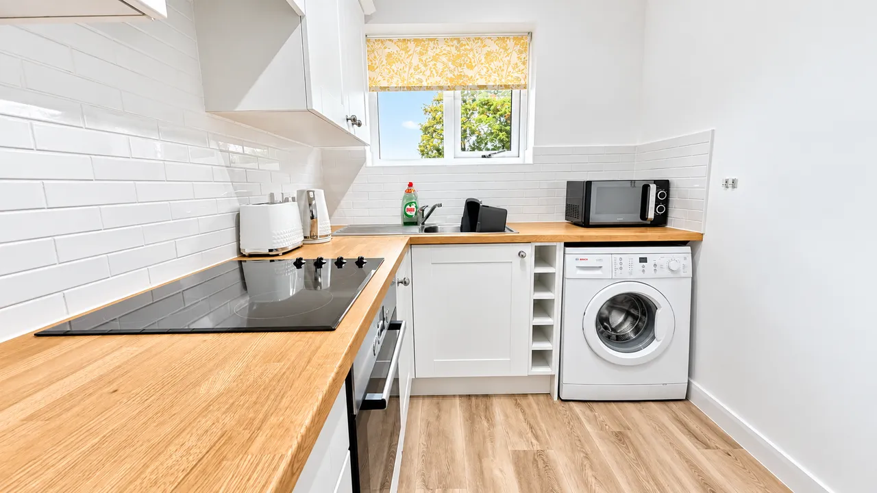 Plumley close, Davenport, SK3, photo 12