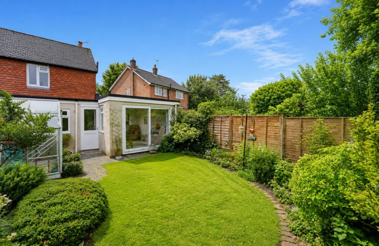 Chapel Lane, Ashurst Wood, East Grinstead, East Grinstead, RH19 3QT, photo 11