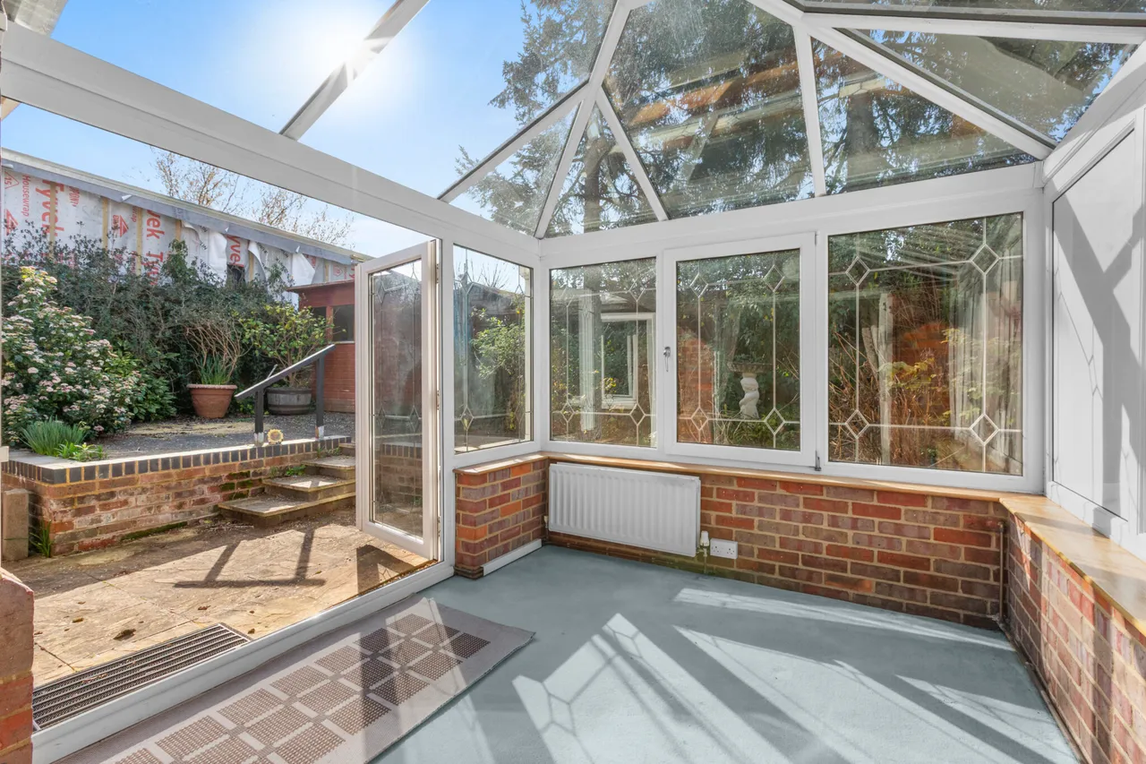 Dobbins Lane, Aylesbury, HP22, photo 5