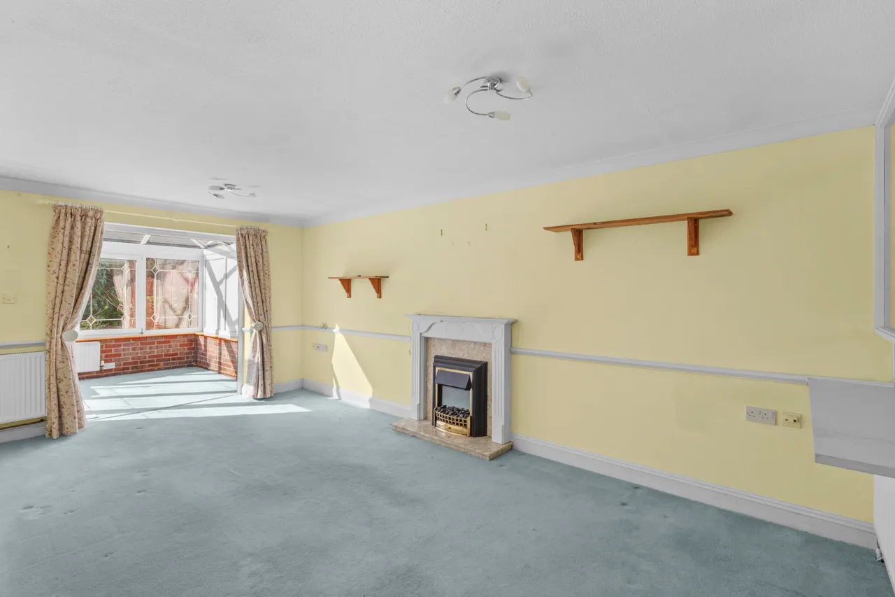 Dobbins Lane, Aylesbury, HP22, photo 4
