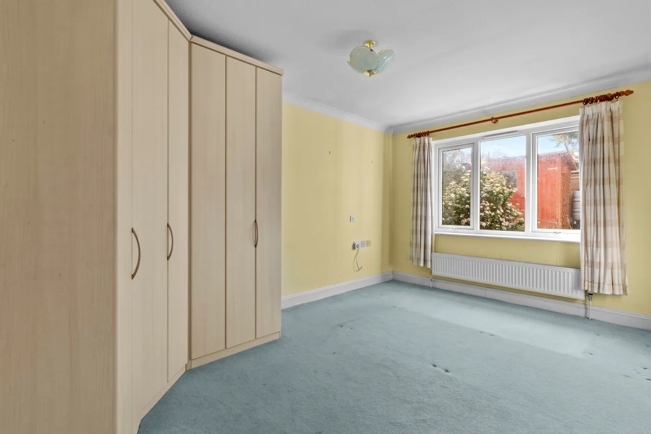 Dobbins Lane, Aylesbury, HP22, photo 7
