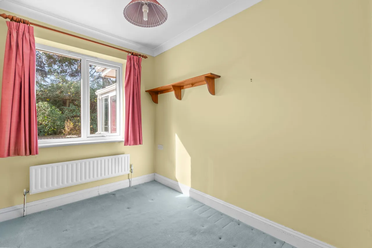 Dobbins Lane, Aylesbury, HP22, photo 8