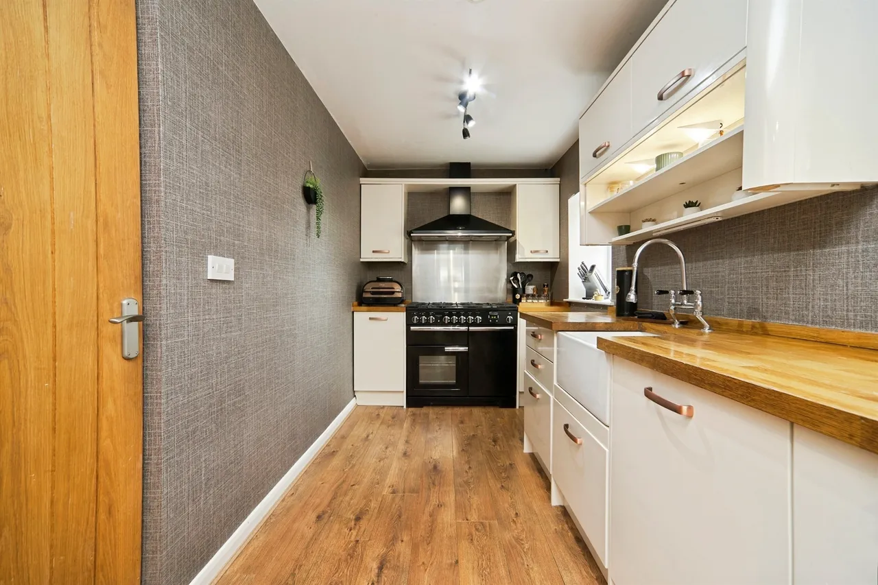 Haworth Road, Allerton, Bradford, photo 5