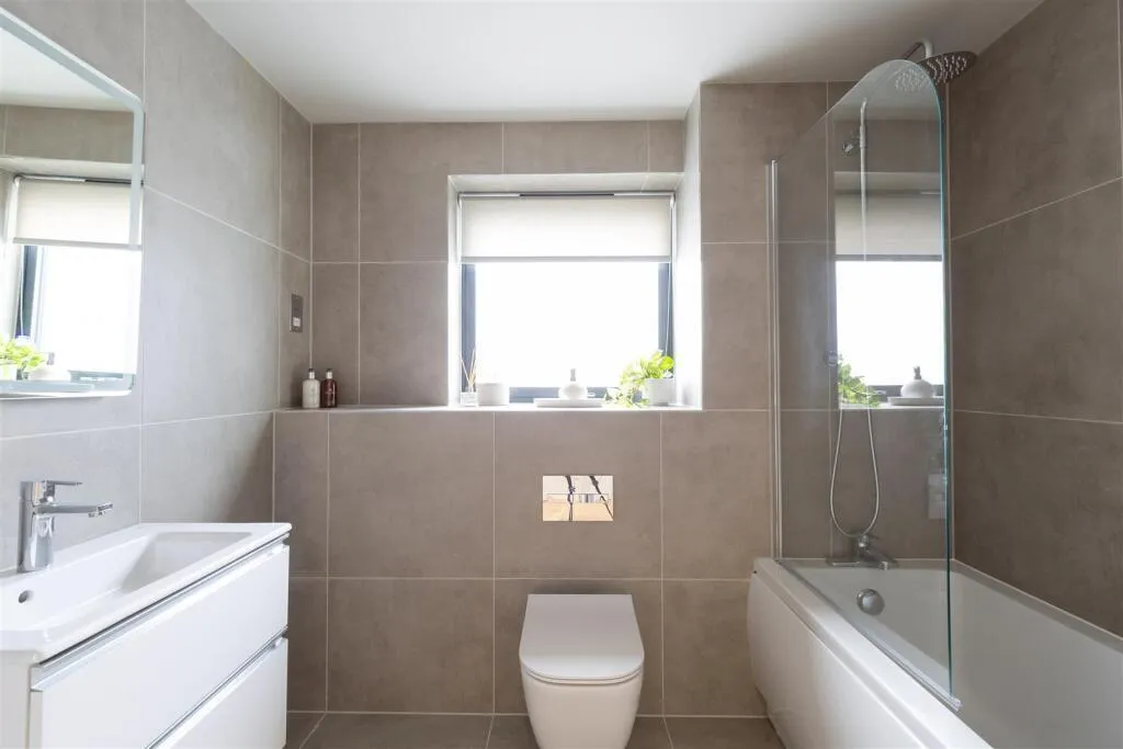 Apartment 8 Willow View, Forest Drive, Lytham St. Annes, FY8 4PS, photo 8