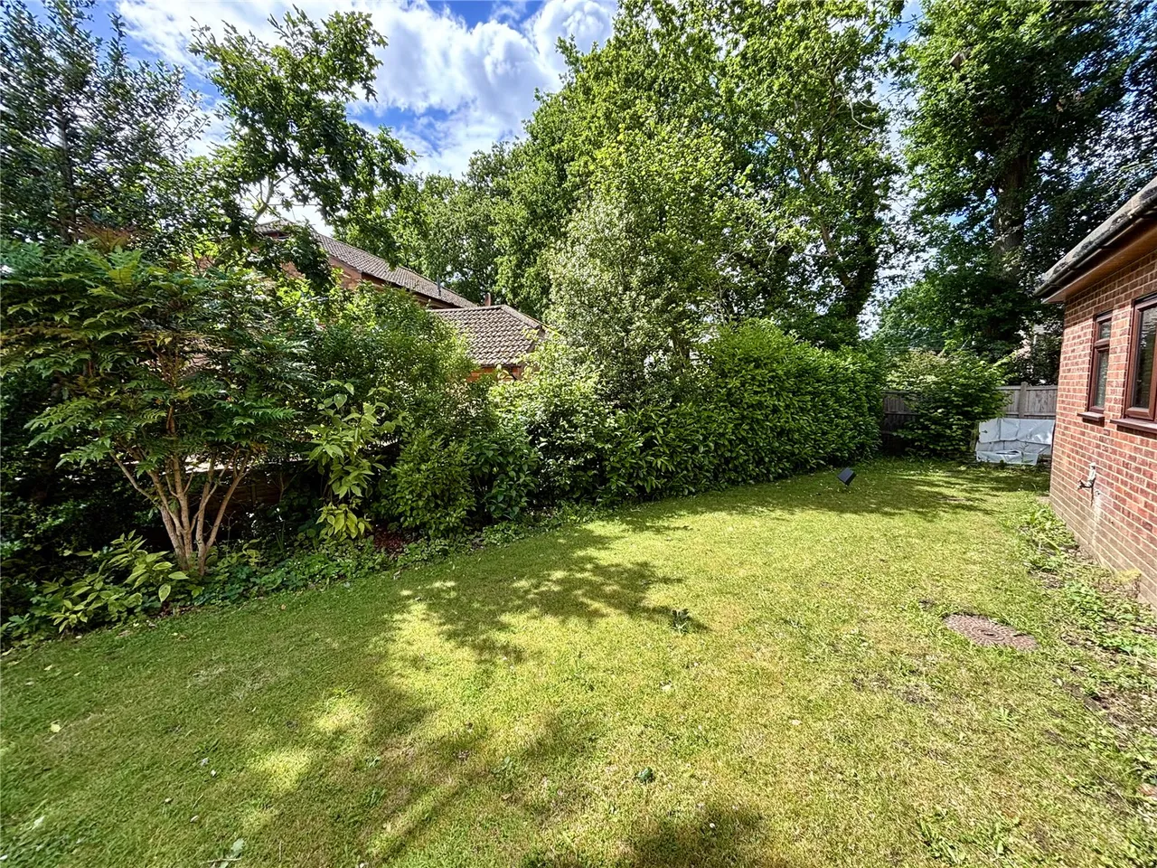 Down Lodge Close, Alderholt, Fordingbridge, Hampshire, SP6 3JA, photo 14