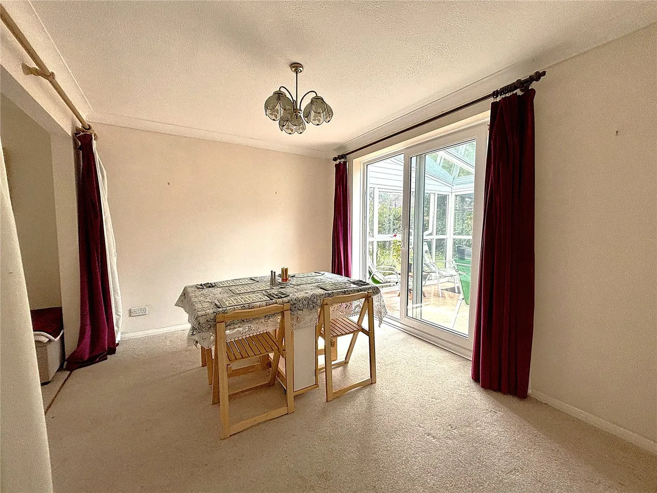 Down Lodge Close, Alderholt, Fordingbridge, Hampshire, SP6 3JA, photo 4
