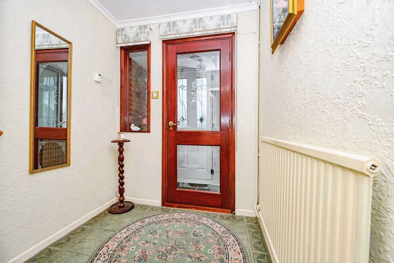 Stoneygate Road, LUTON, Bedfordshire, LU4, photo 13