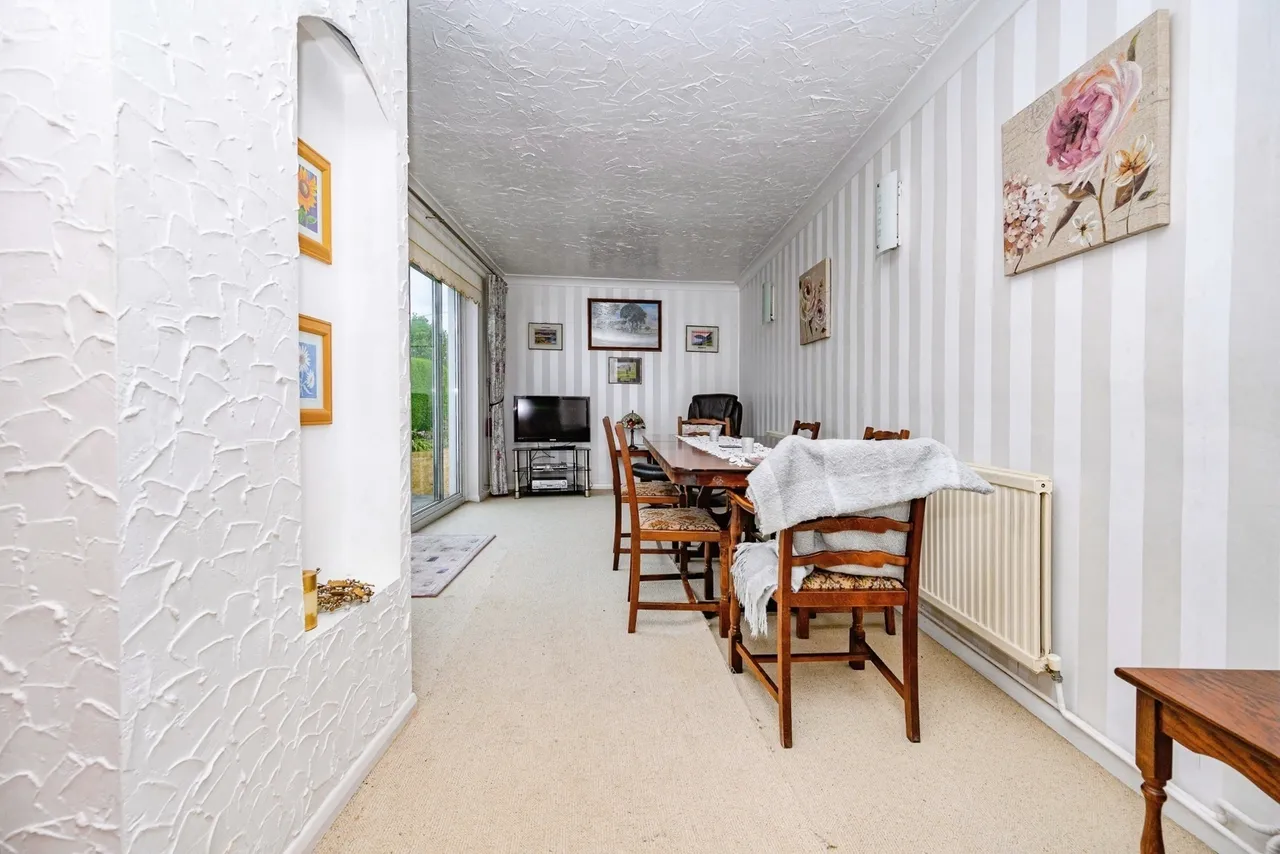 Stoneygate Road, LUTON, Bedfordshire, LU4, photo 8