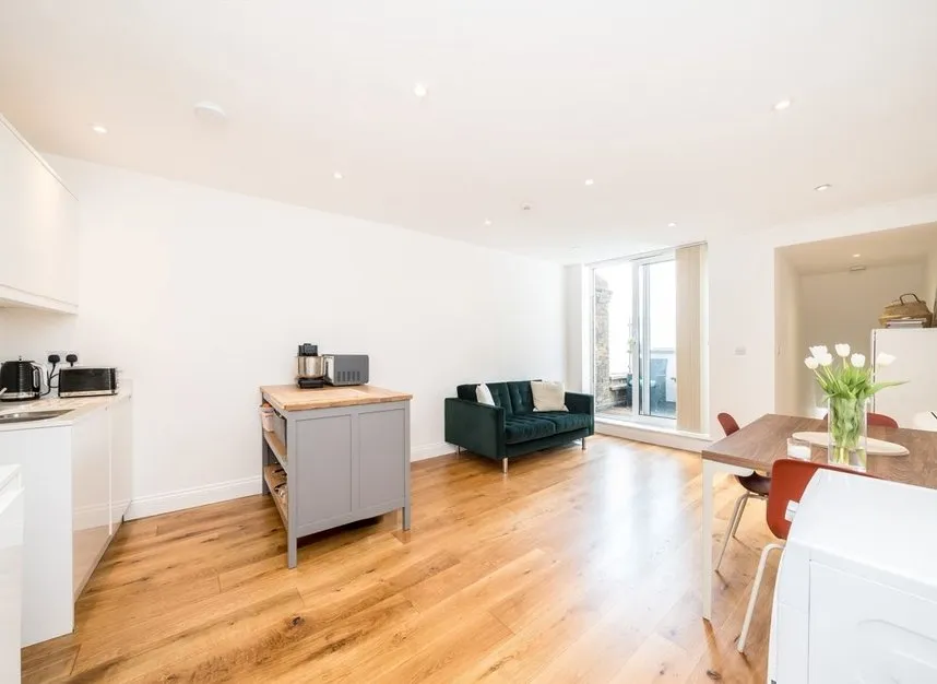 North End Road, Fulham, SW6, photo 2