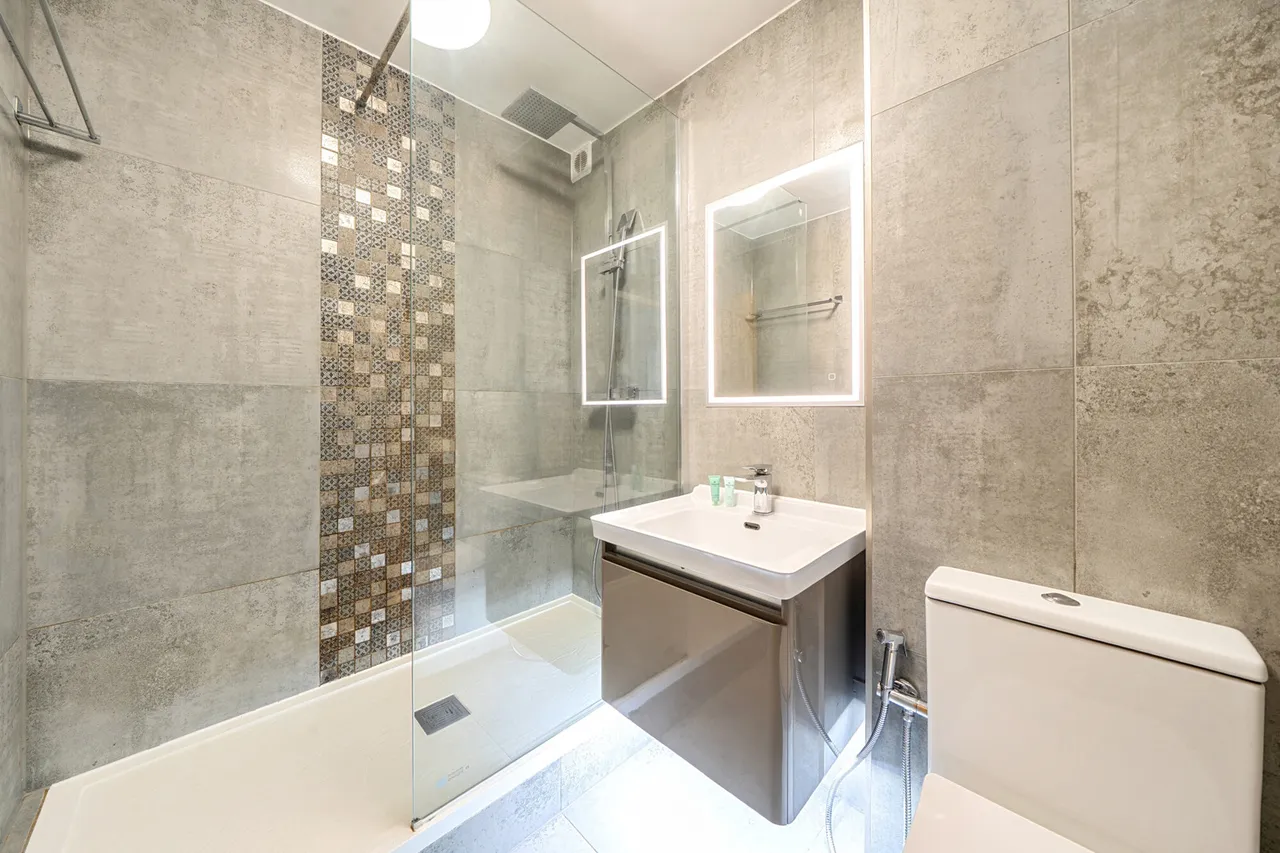 Priory Lodge, Ealing, W5, photo 9