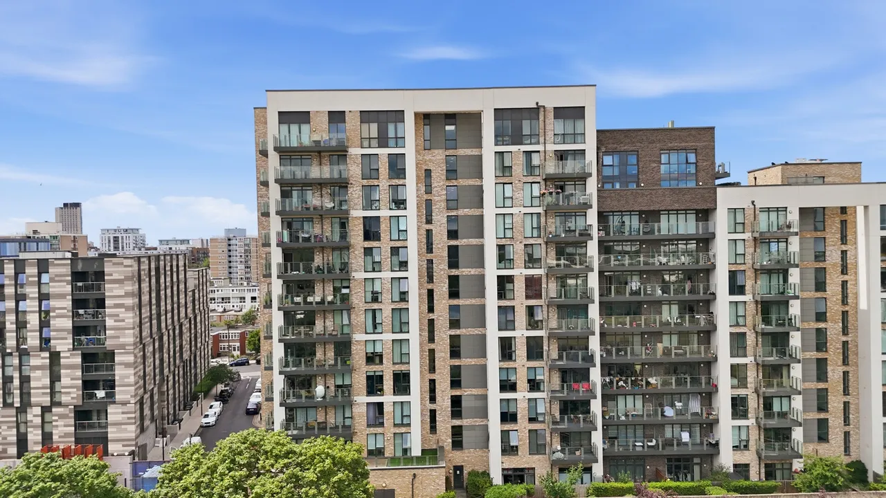 Lamington Heights, London, E14, photo 18
