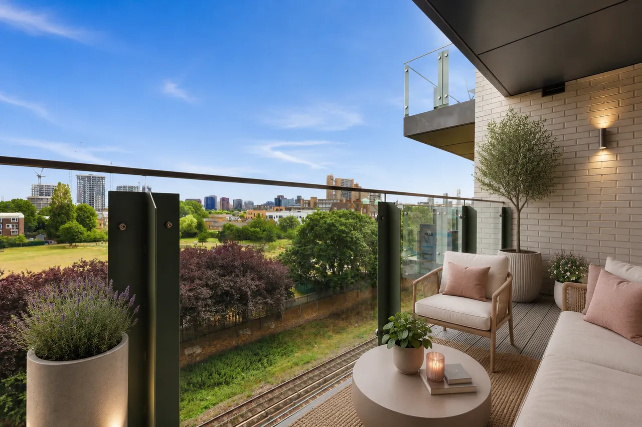 Lamington Heights, London, E14, photo 2