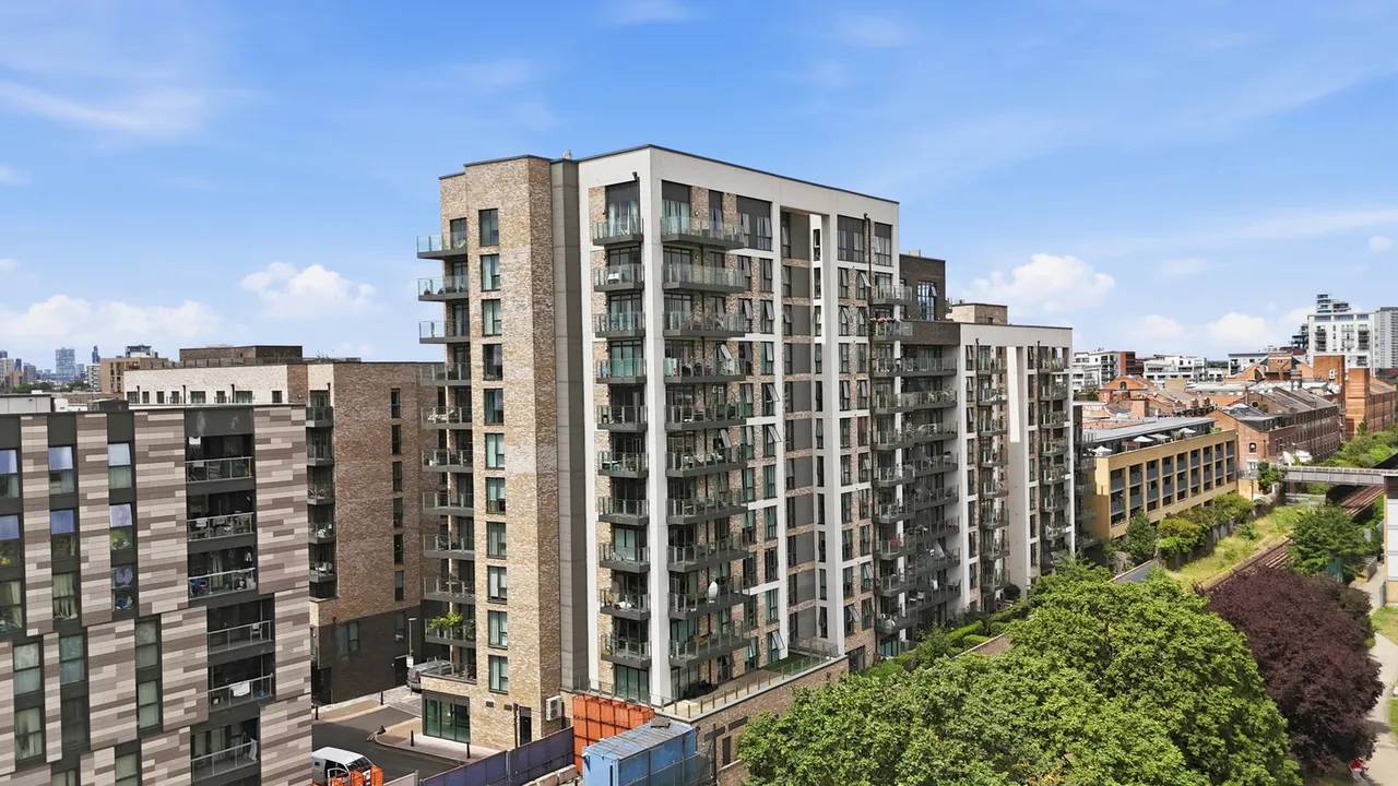 Lamington Heights, London, E14, photo 19