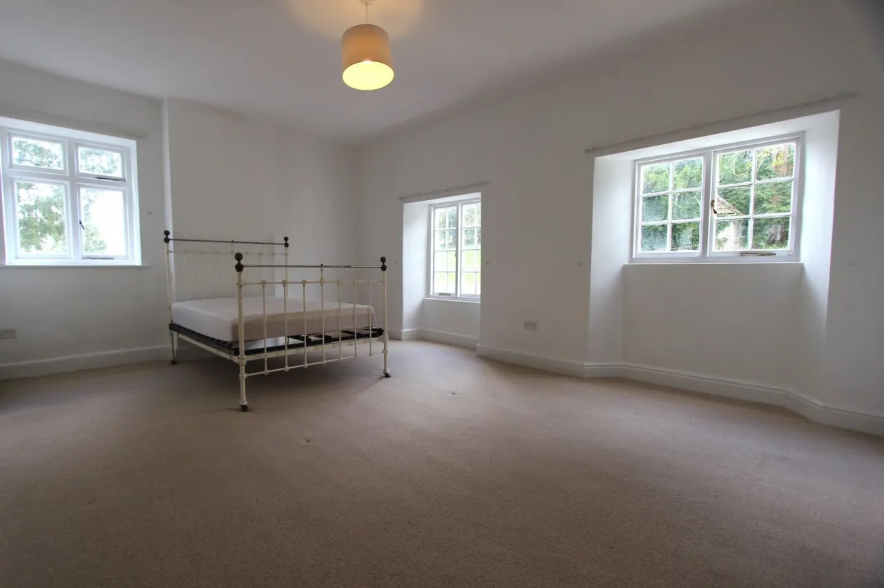 Main Road, Cleeve, BS49, photo 18