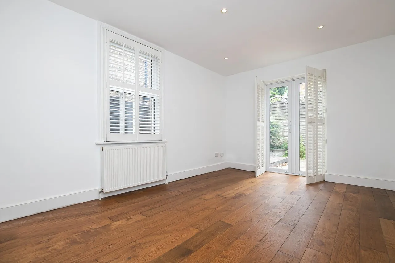 Palmerston Road, Buckhurst Hill, IG9 5LW, photo 5