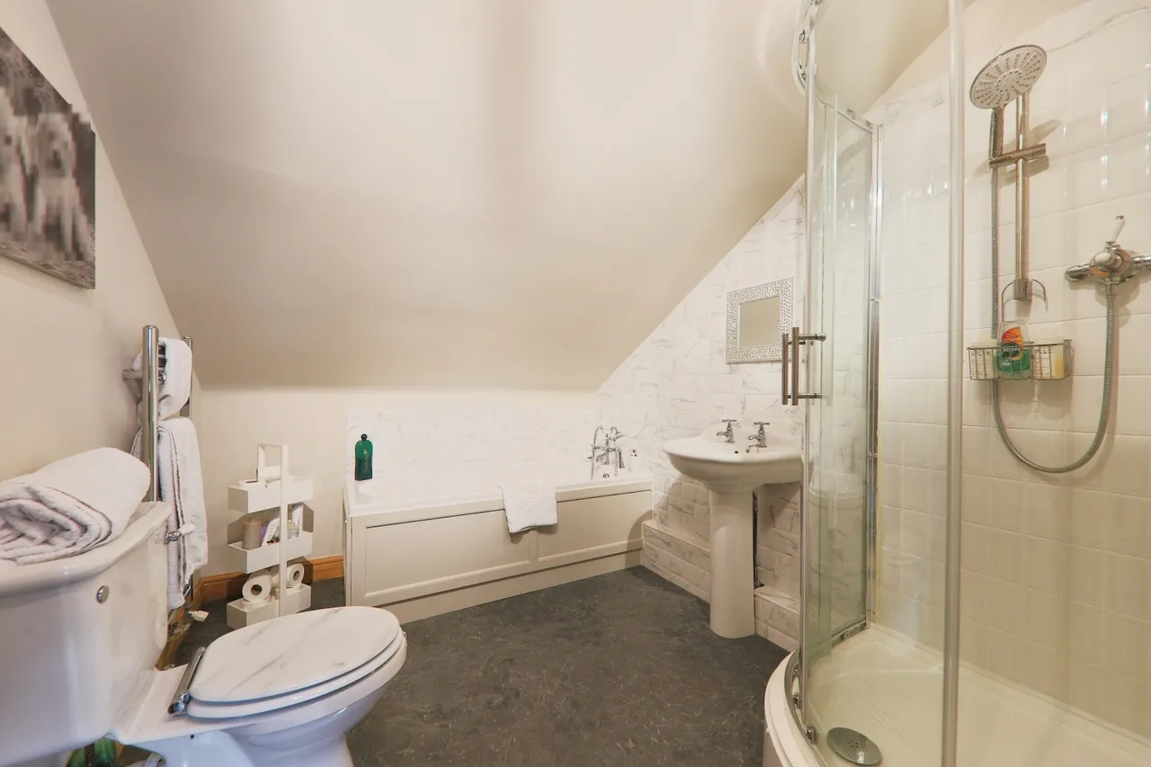 Gibson Lane South, Melton, HU14, photo 11