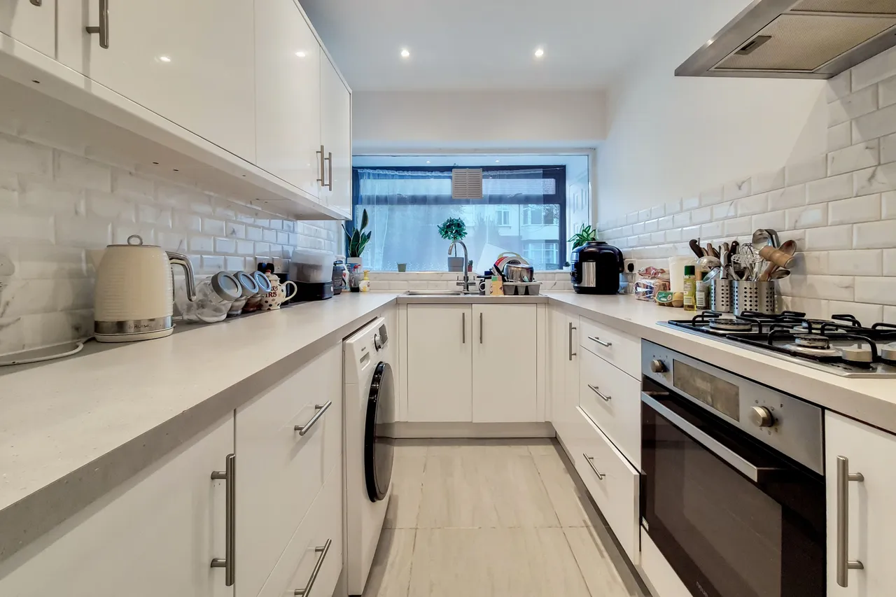 46 Guildford Road, London, photo 2
