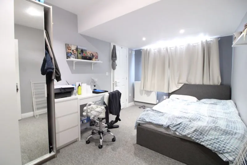 Andover Close, Luton LU4 9EQ, photo 9