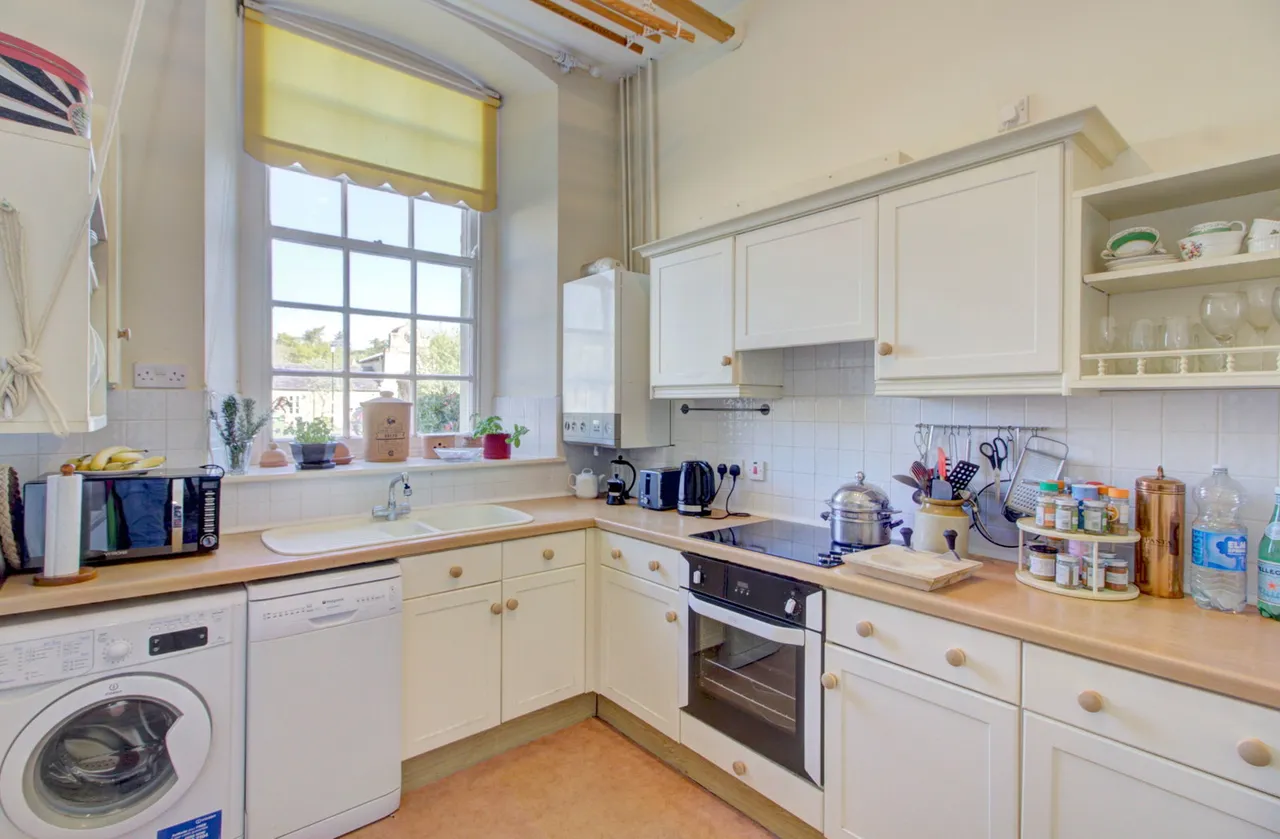 Thurnham Court, Devizes, SN10, photo 25