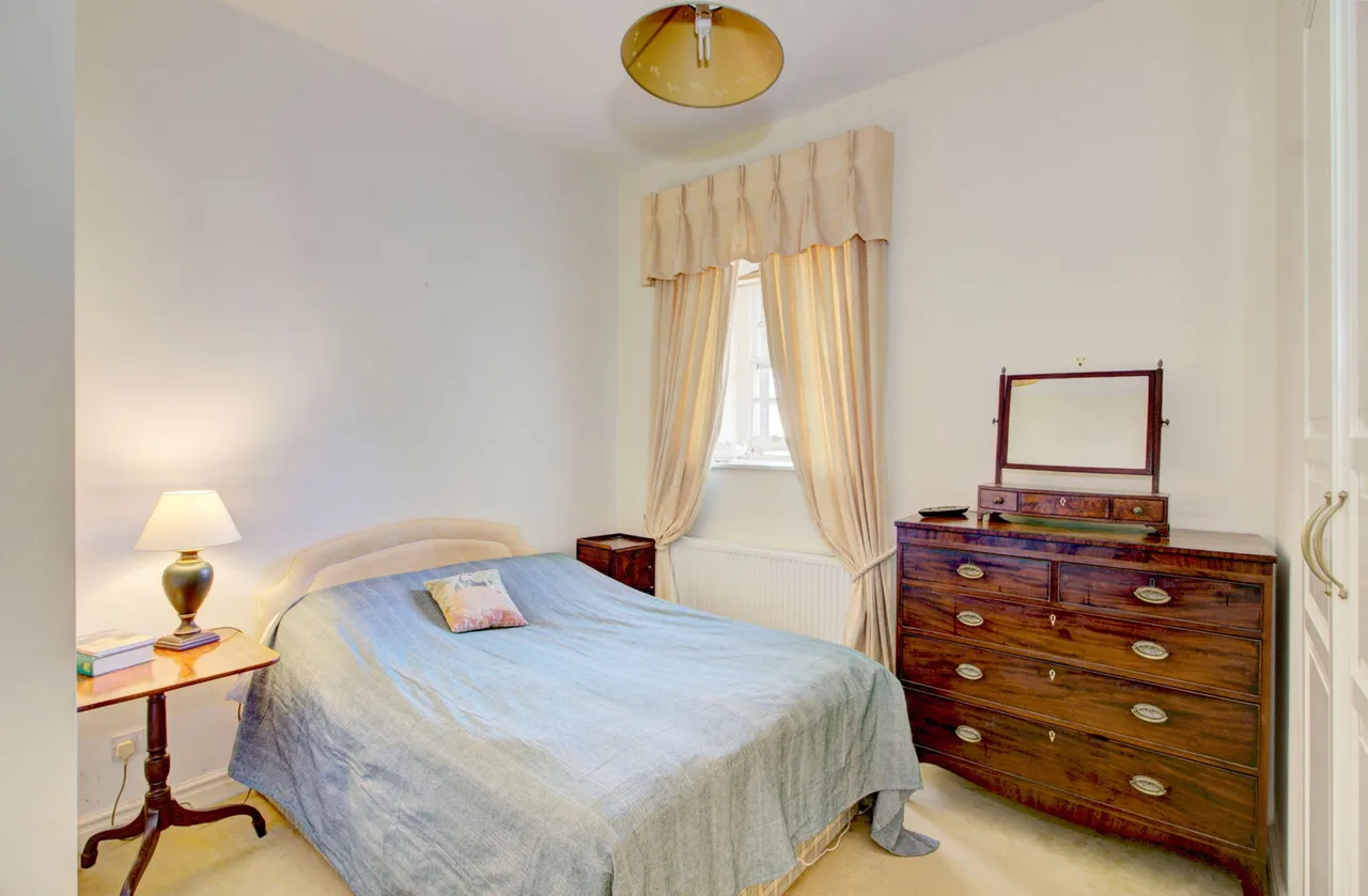 Thurnham Court, Devizes, SN10, photo 12