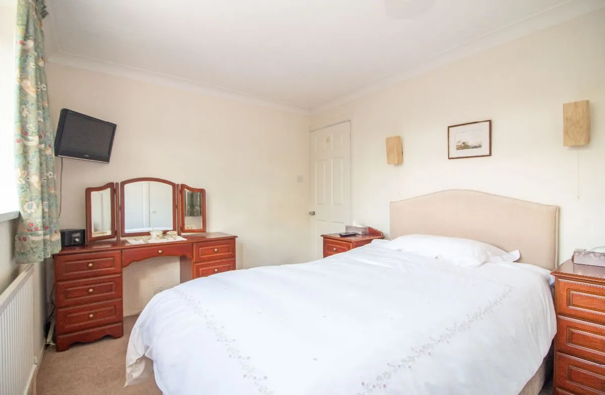 Roundway, Waterlooville, PO7 7QD, photo 17