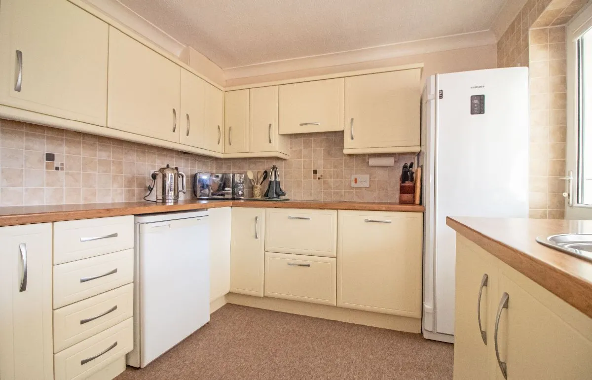 Roundway, Waterlooville, PO7 7QD, photo 4