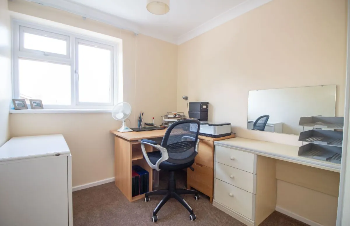 Roundway, Waterlooville, PO7 7QD, photo 19