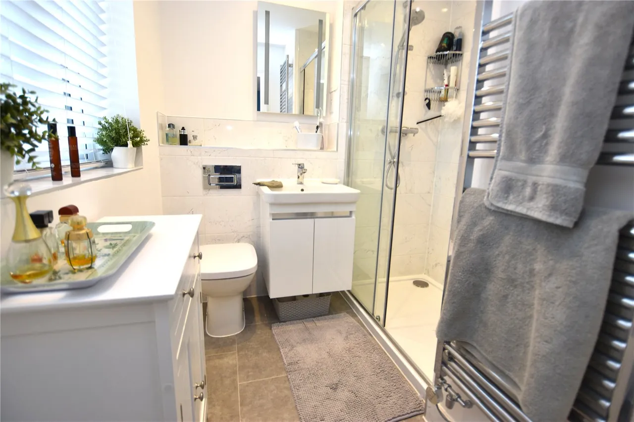 Nova Scotia Drive, Farnborough, Hampshire, GU14 0FR, photo 10