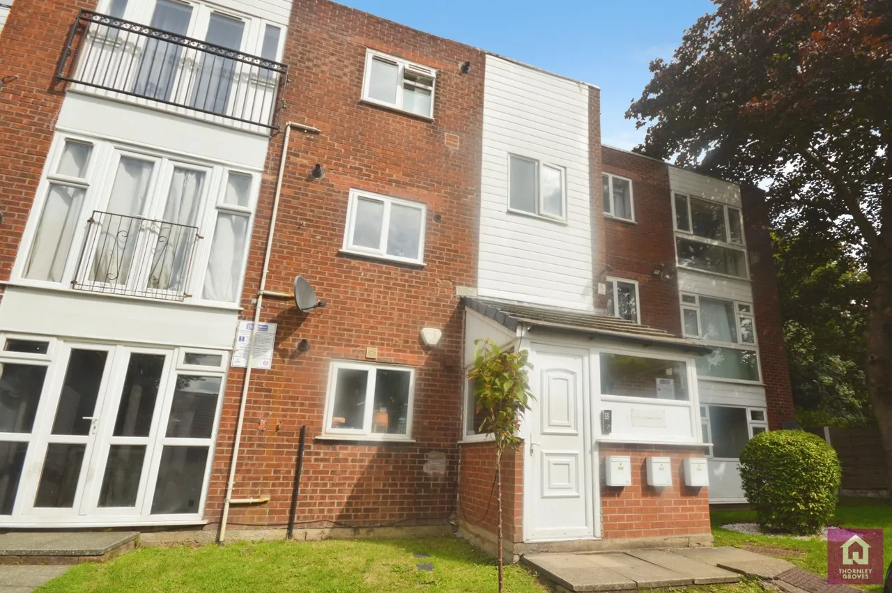 Kersal Road, Prestwich, M25, photo 11