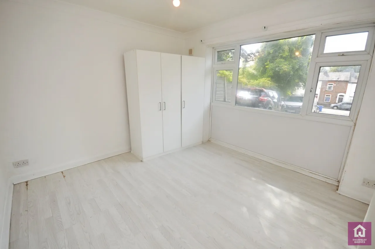 Kersal Road, Prestwich, M25, photo 4