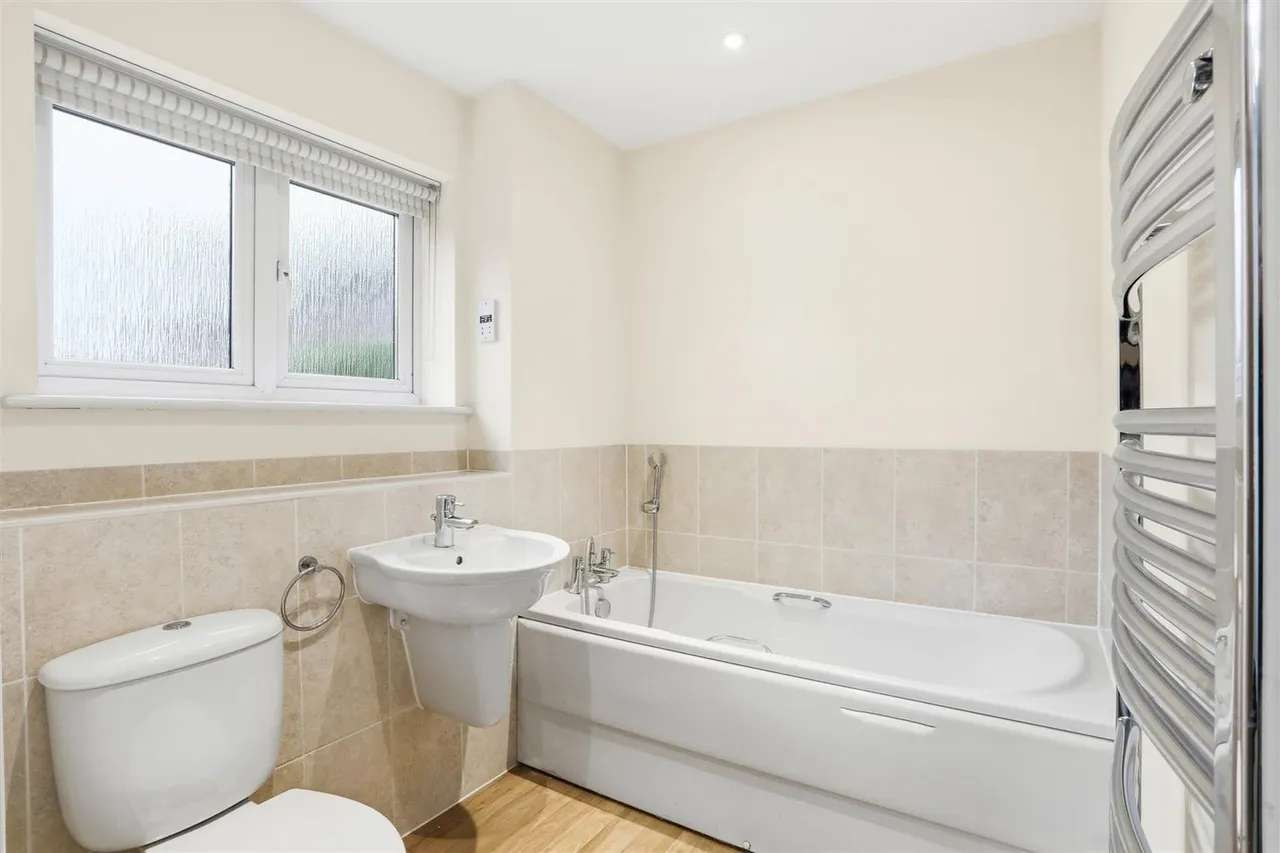 Killick Mews, Cheam, SM3, photo 13