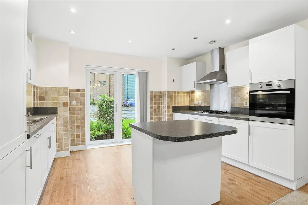 Killick Mews, Cheam, SM3, photo 5