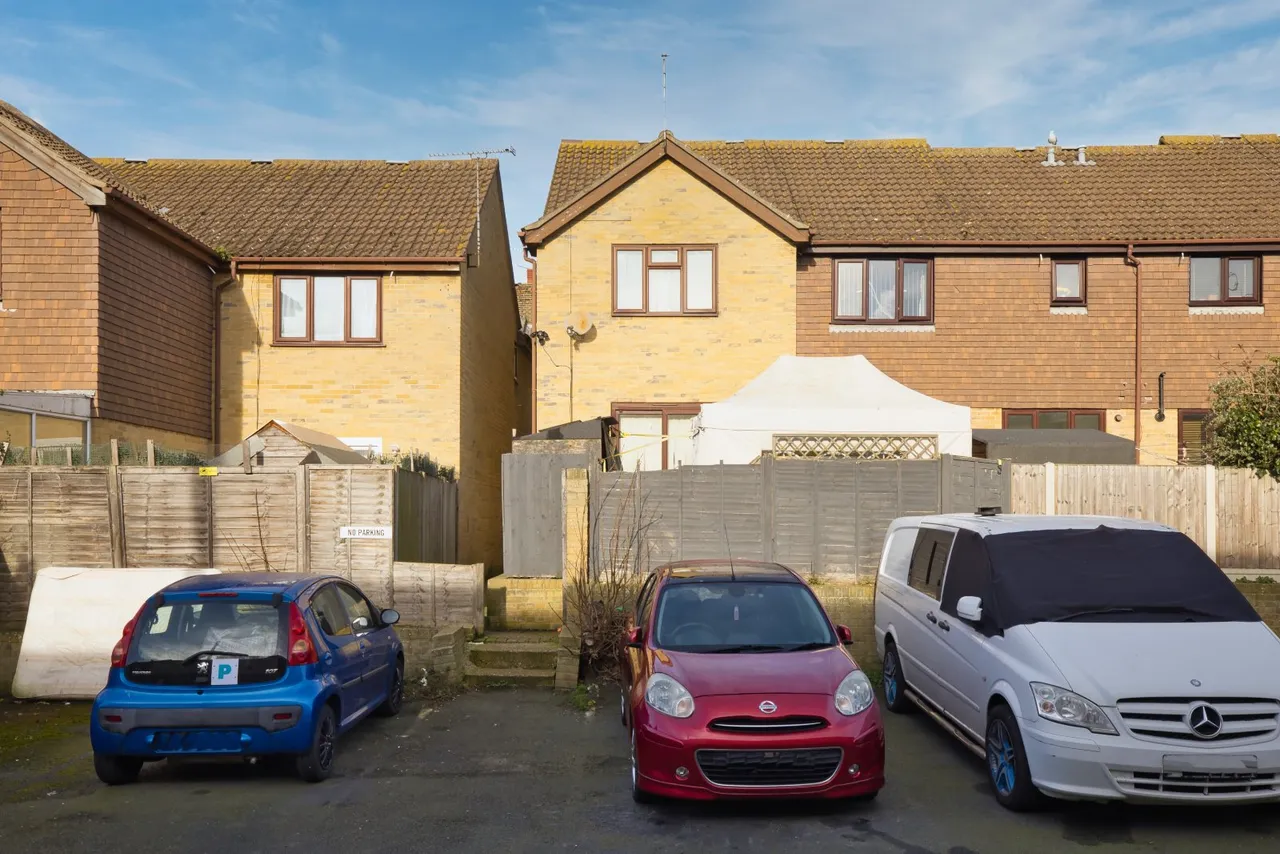 Church Road, Ramsgate, CT11, photo 2